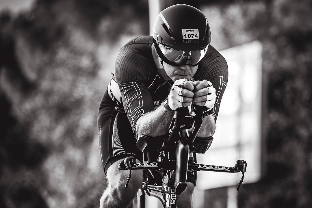 Aero clothing photograph from the original article