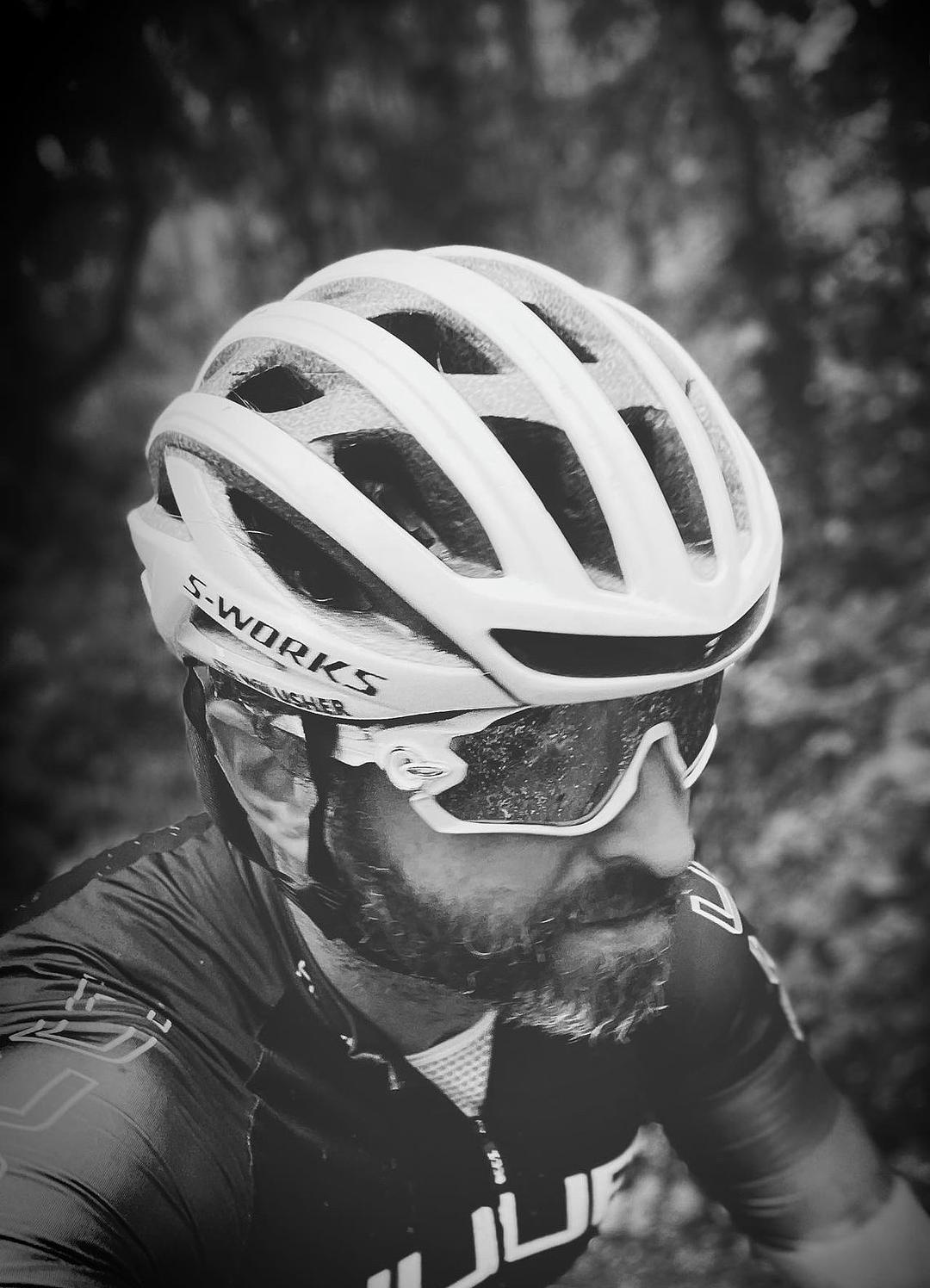 Road helmet example from the original article